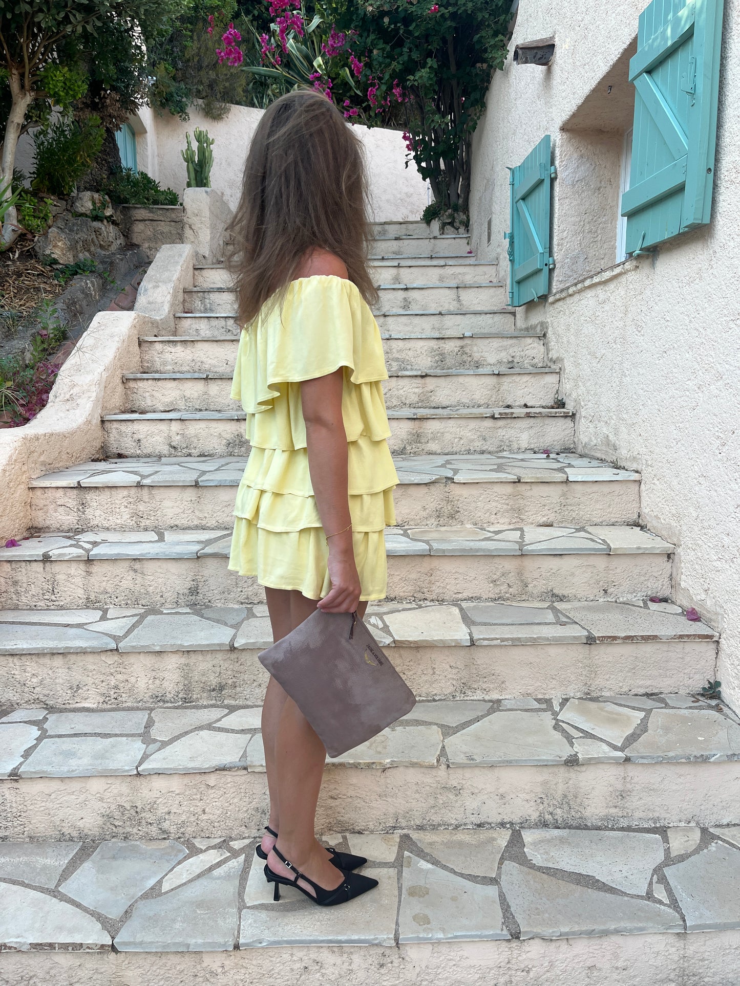 Ruffle dress in yellow