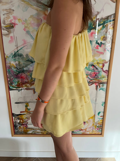 Ruffle dress in yellow