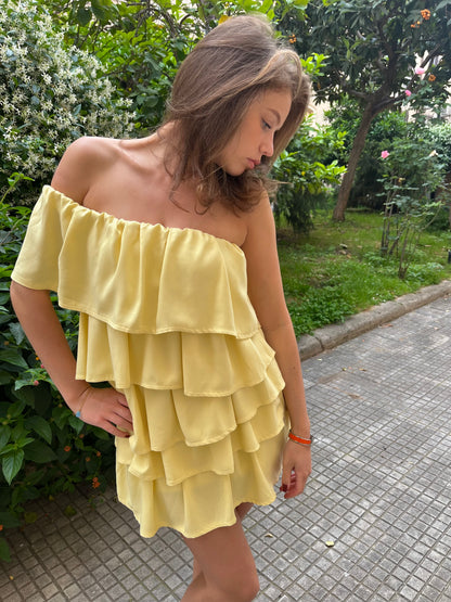 Ruffle dress in yellow