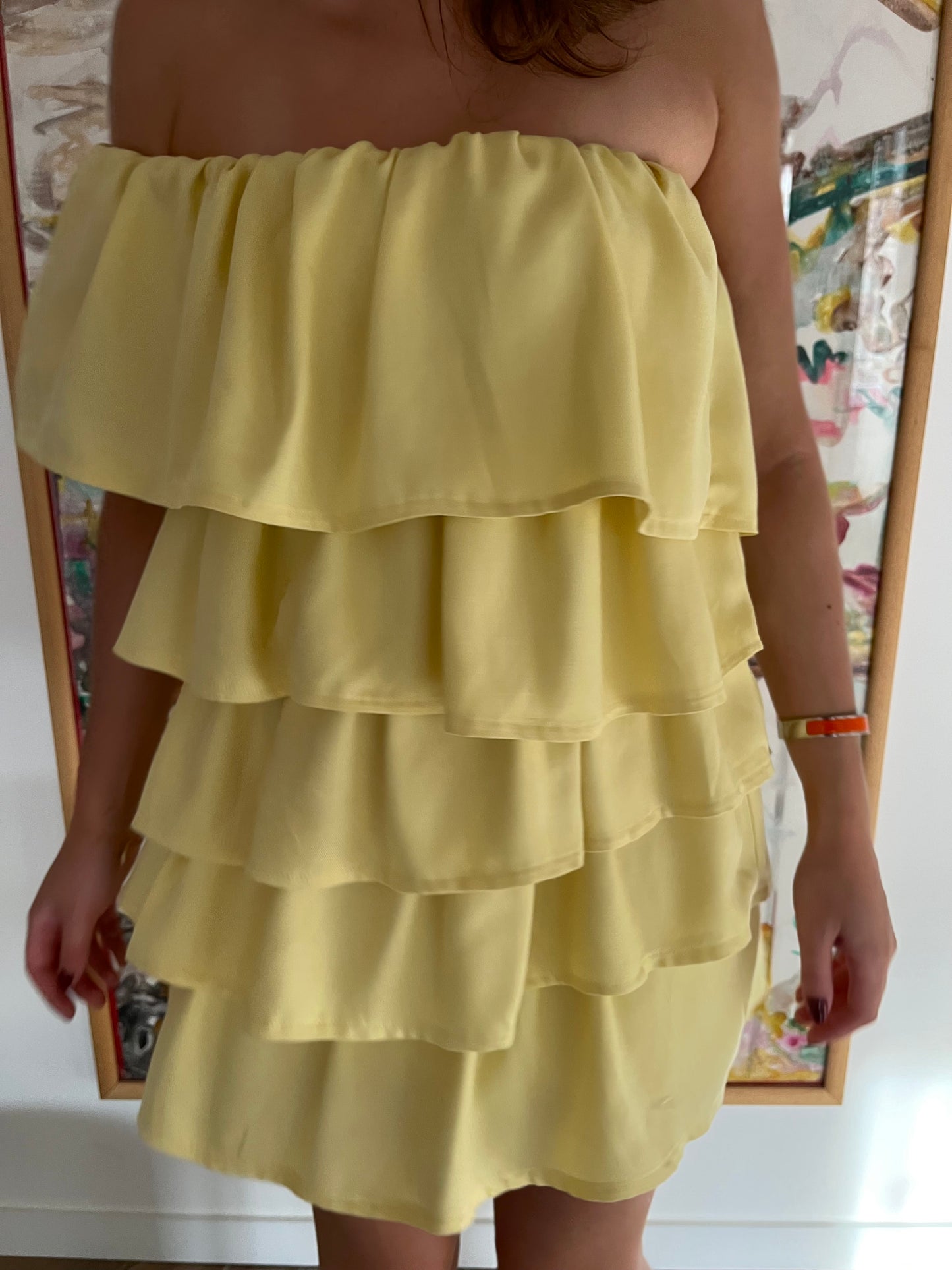 Ruffle dress in yellow