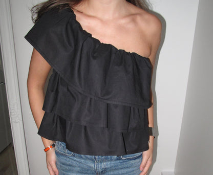 Ruffle top